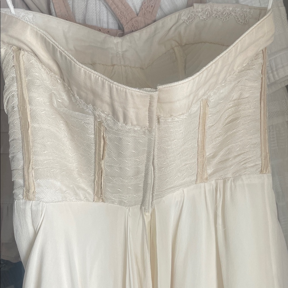 One of a kind handmade wedding dress - Picture 4 of 8